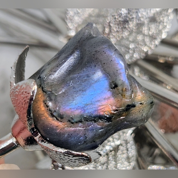 Reserved! Labradorite Rose Carving. Crystal Decor - Picture 4 of 5